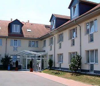 Hotel Ilmtal Mellingen Екстер'єр фото